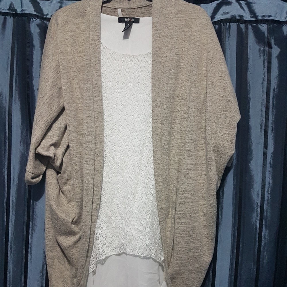<<<<<SOLD>>>>>>>>4 pc. Bundle - Picture 4 of 7